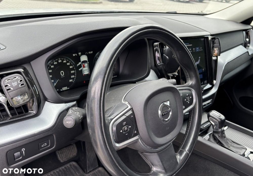 Volvo XC 60 - 22