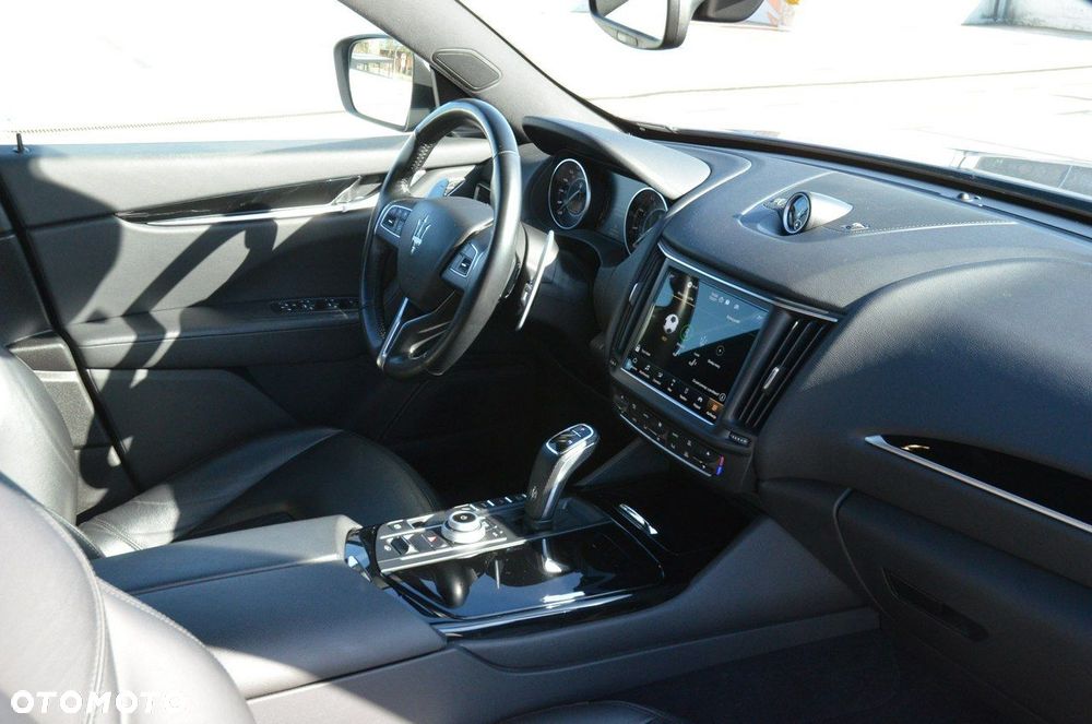 Maserati Levante MHEV Executive - 19