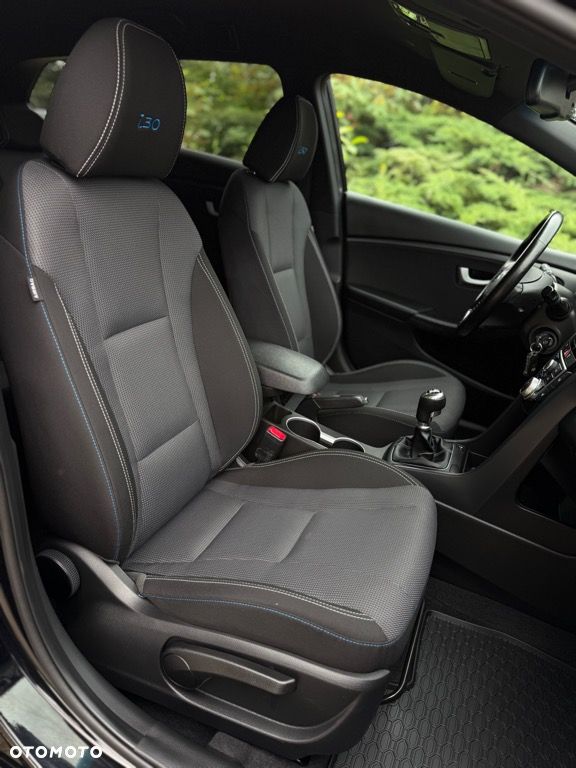 Hyundai i30 1.4 Premium - 32