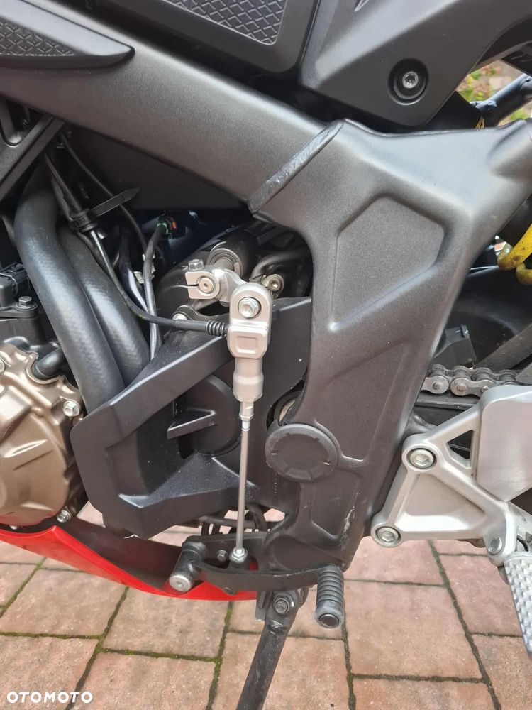 Honda CBR - 17