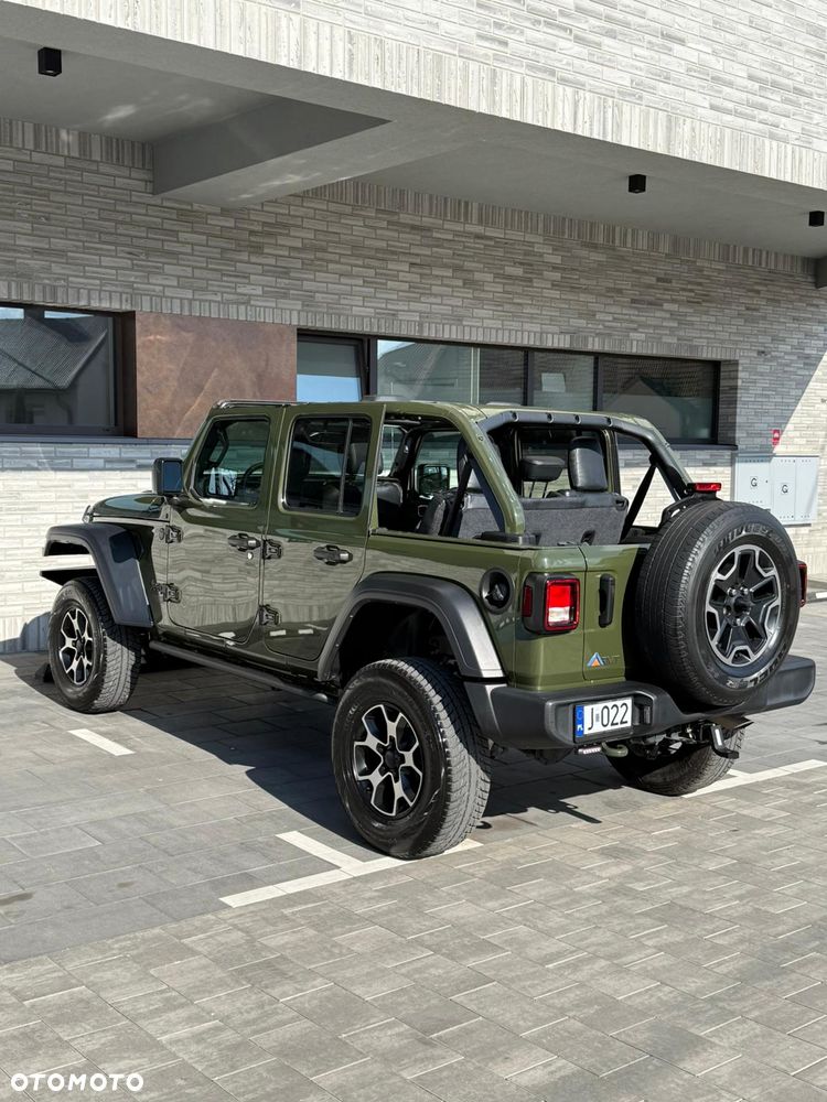 Jeep Wrangler - 5