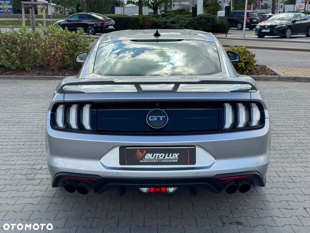 Ford Mustang - 19