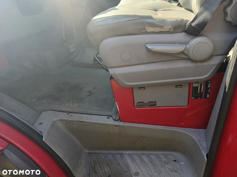 Volkswagen CRAFTER - 16