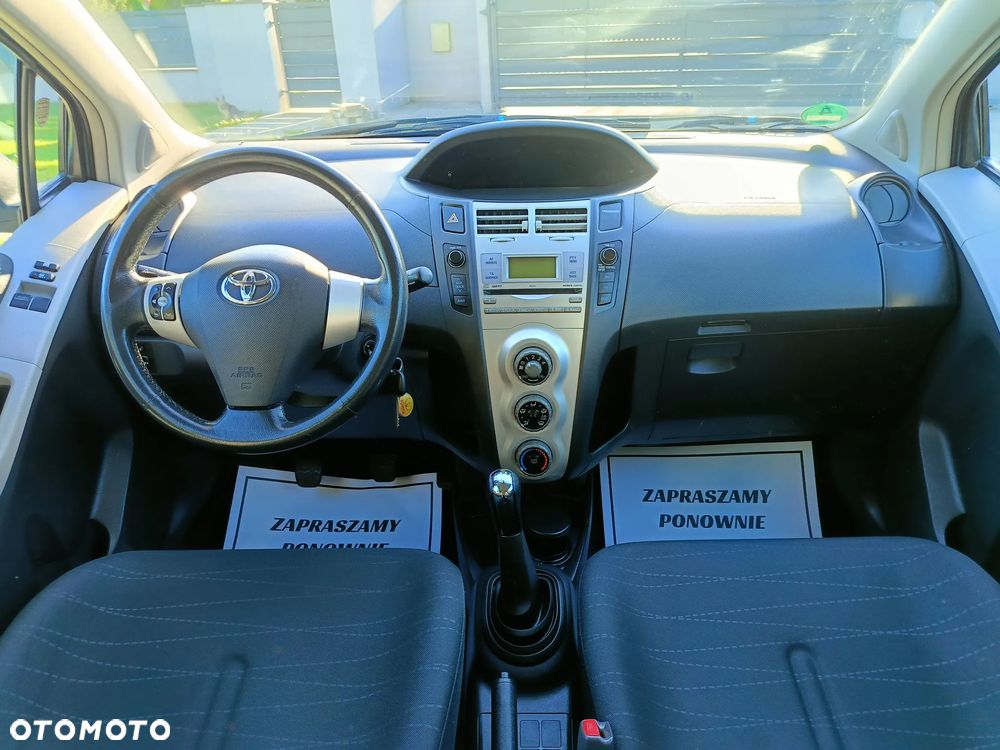 Toyota Yaris 1.3 VVT-i Cool - 19