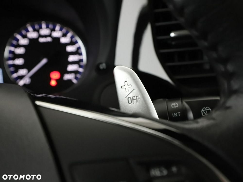 Mitsubishi Outlander 2.0 Instyle Navi 4WD CVT - 31