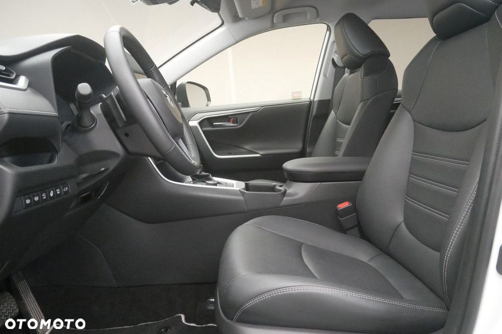 Toyota RAV4 - 12