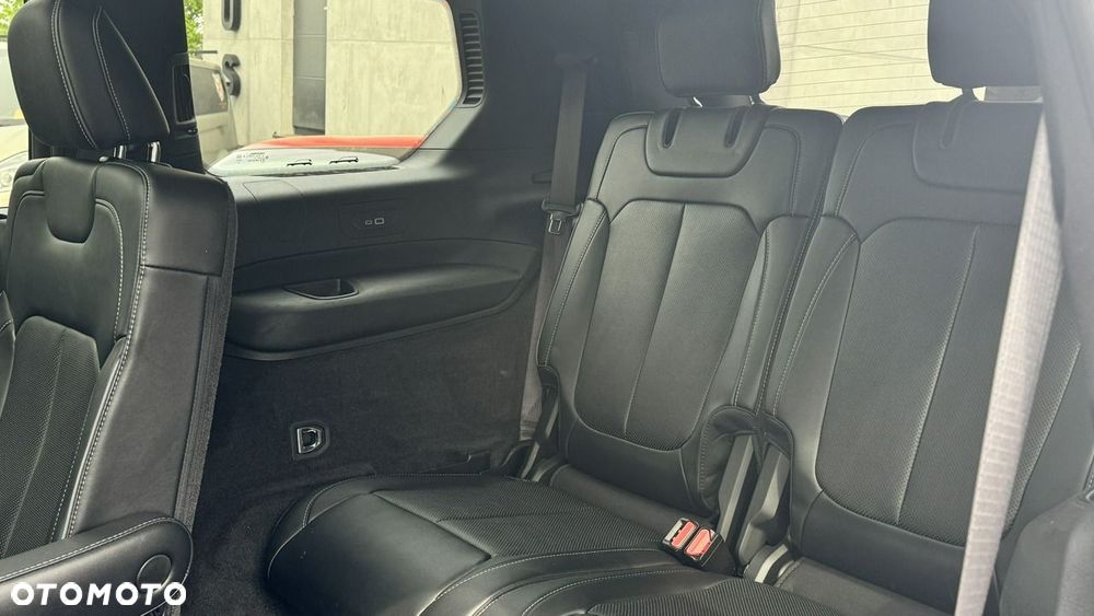 Jeep Grand Cherokee - 33