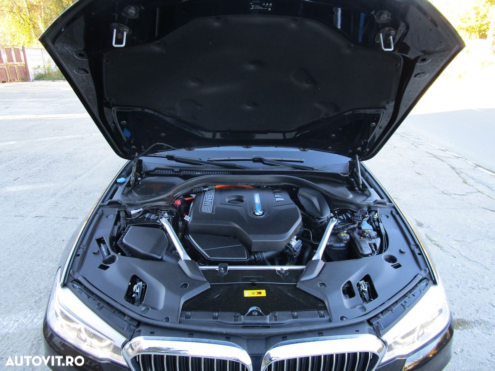 BMW Seria 5 530e xDrive Aut. Luxury Line - 19