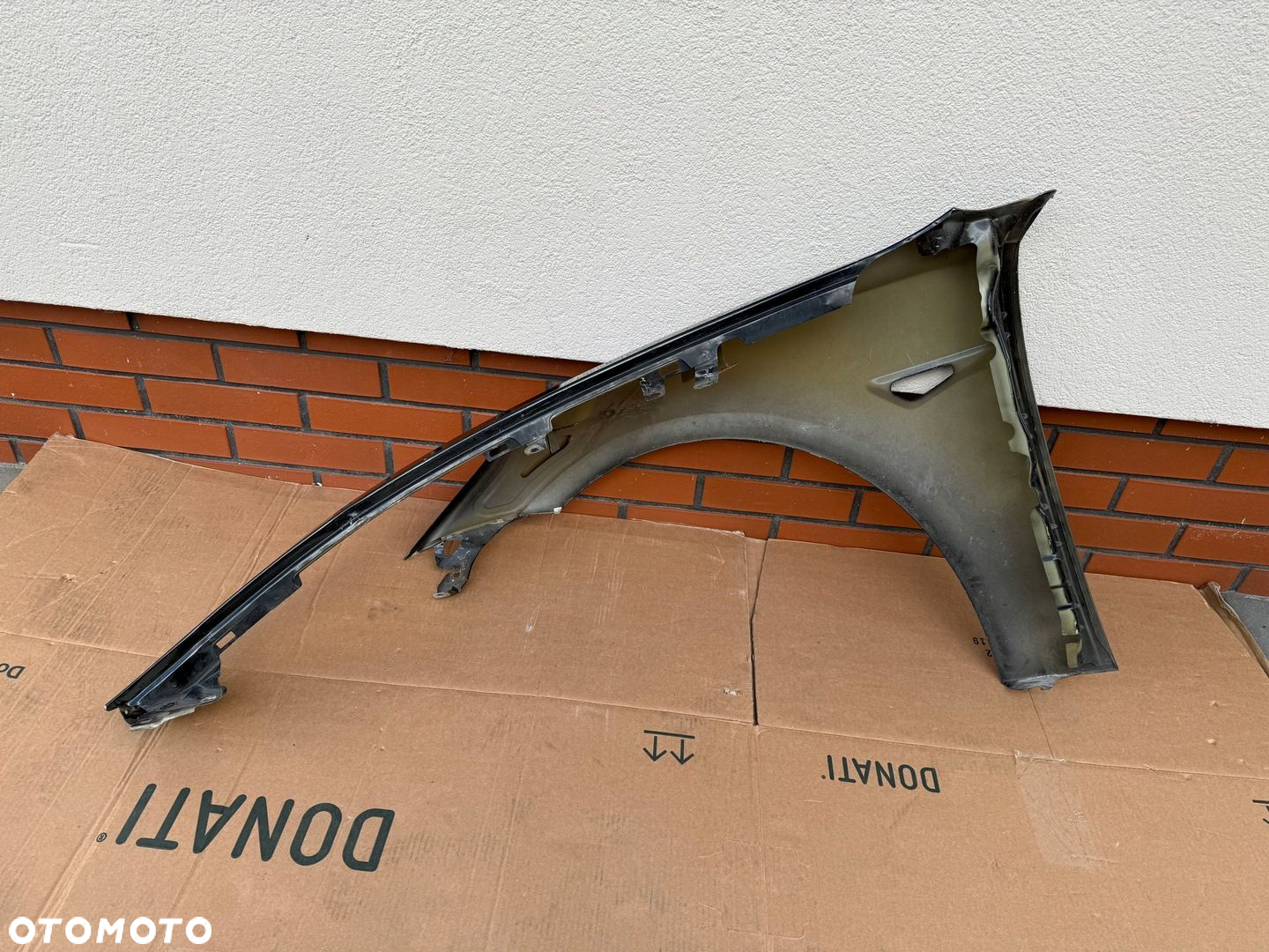 Tesla model 3 2016-2024 blotnik prawy przod ladny oryginal czarny demontaz - 6