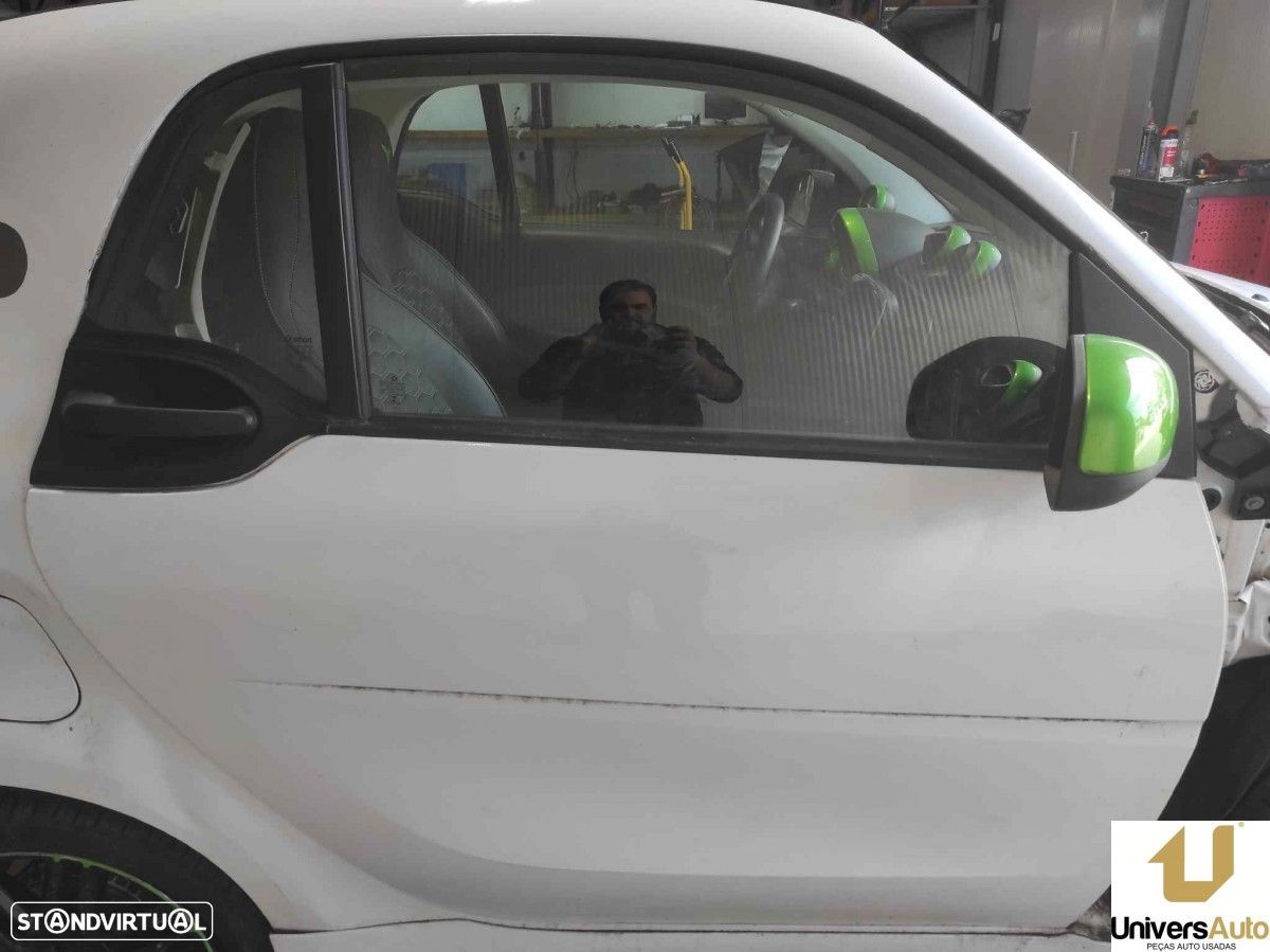 PORTA FRENTE DIREITA SMART FORTWO COUPE ELECTRIC DRIVE / EQ USHUAIA EDITION (453... - 1