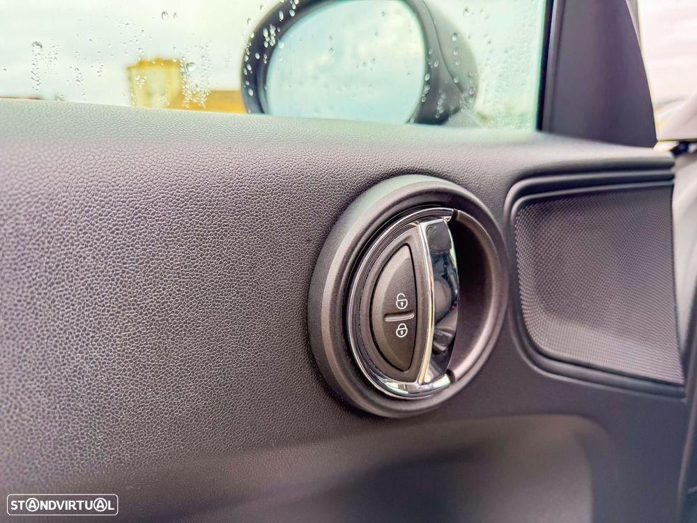 MINI Countryman Cooper D Auto - 12