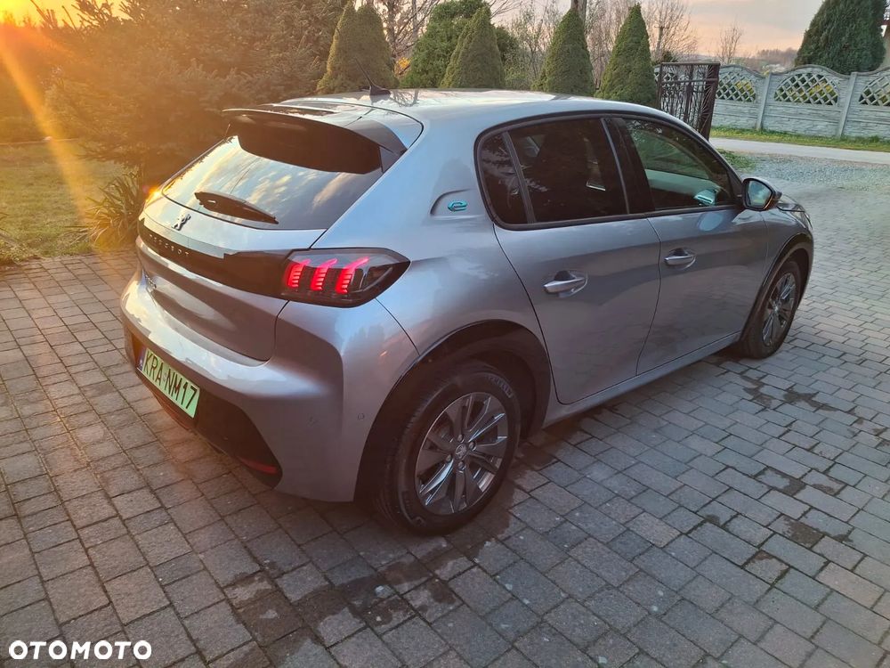 Peugeot 208 Elektromotor 136 Allure - 8