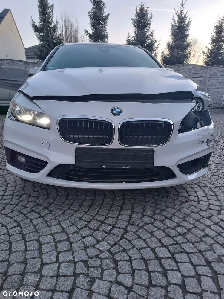 BMW Seria 2 218d Sport Line - 7