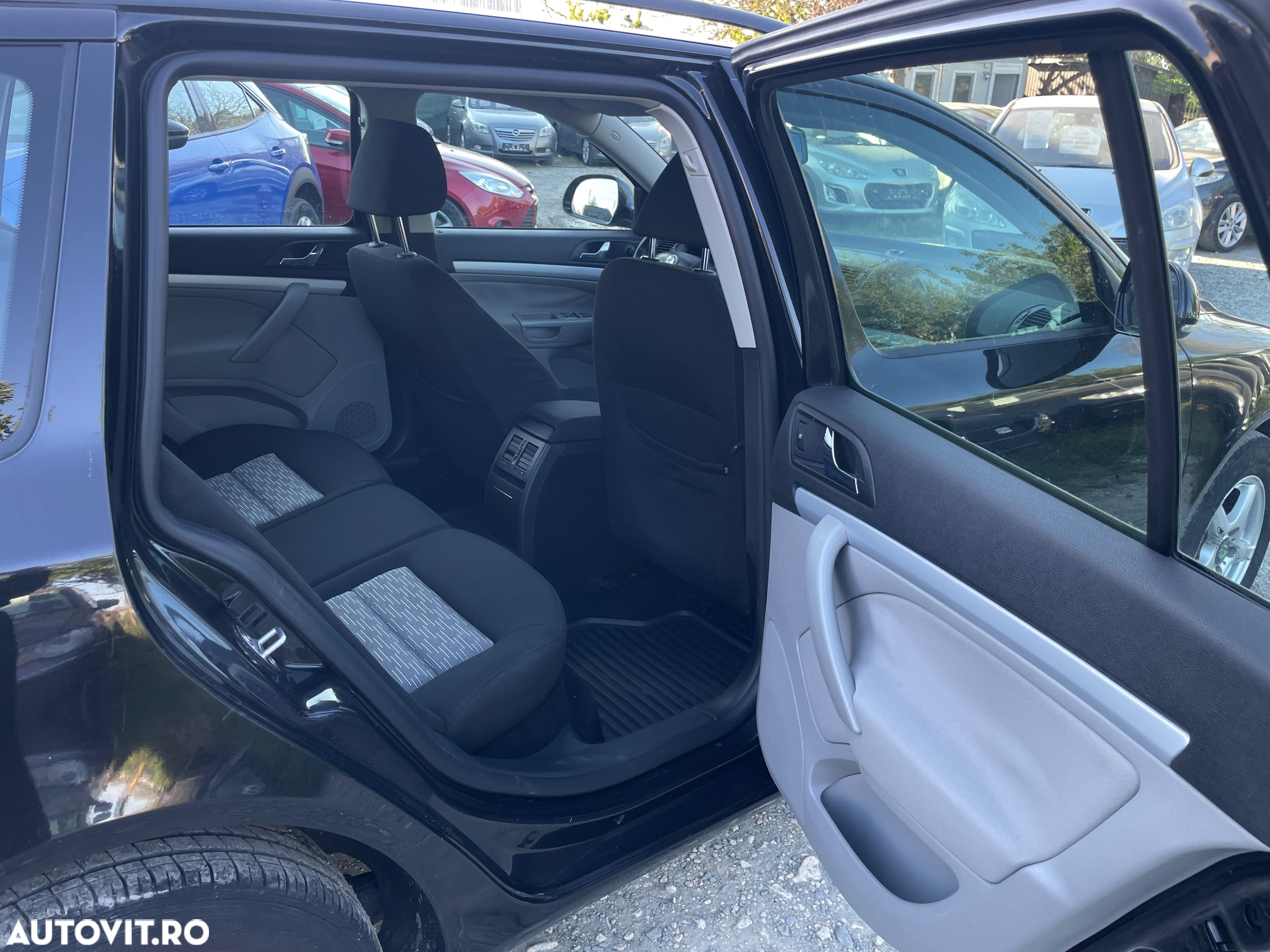 Skoda Octavia 1.4 TSI Ambiente DSG - 13