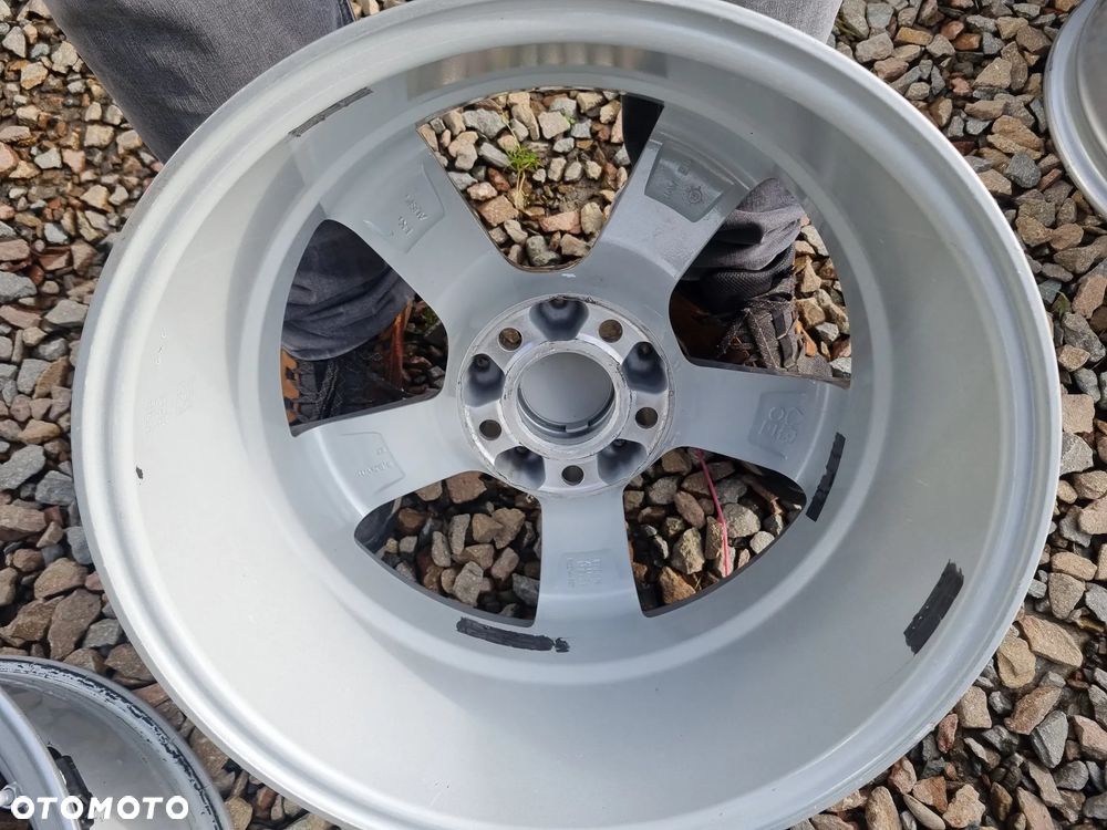 MERCEDES C W204,E W212,GLA A245G,GLA,GLK , AUDI A6 8x17 et48 5x112 bdb stan - 9