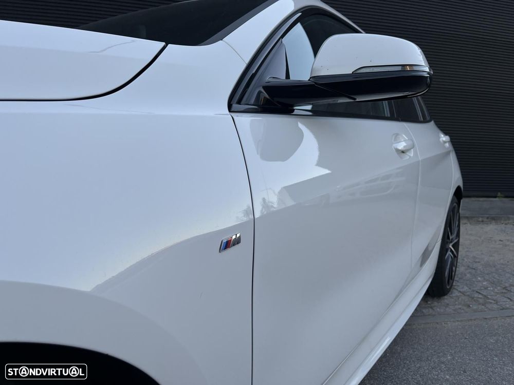 BMW 116 d Pack Desportivo M Auto - 25