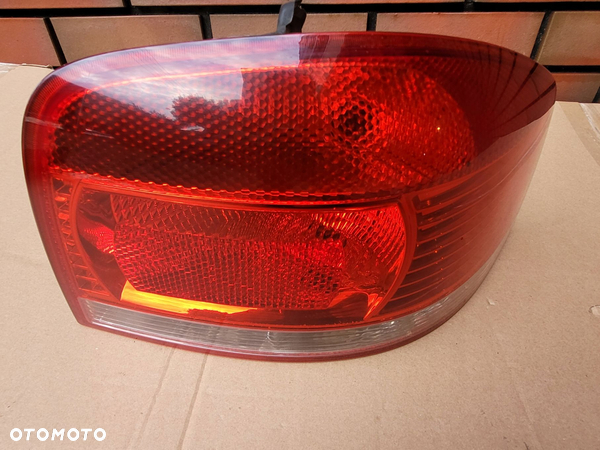 Audi A3 8P 03-08 3D Lampa prawy tył prawa tylna EURO