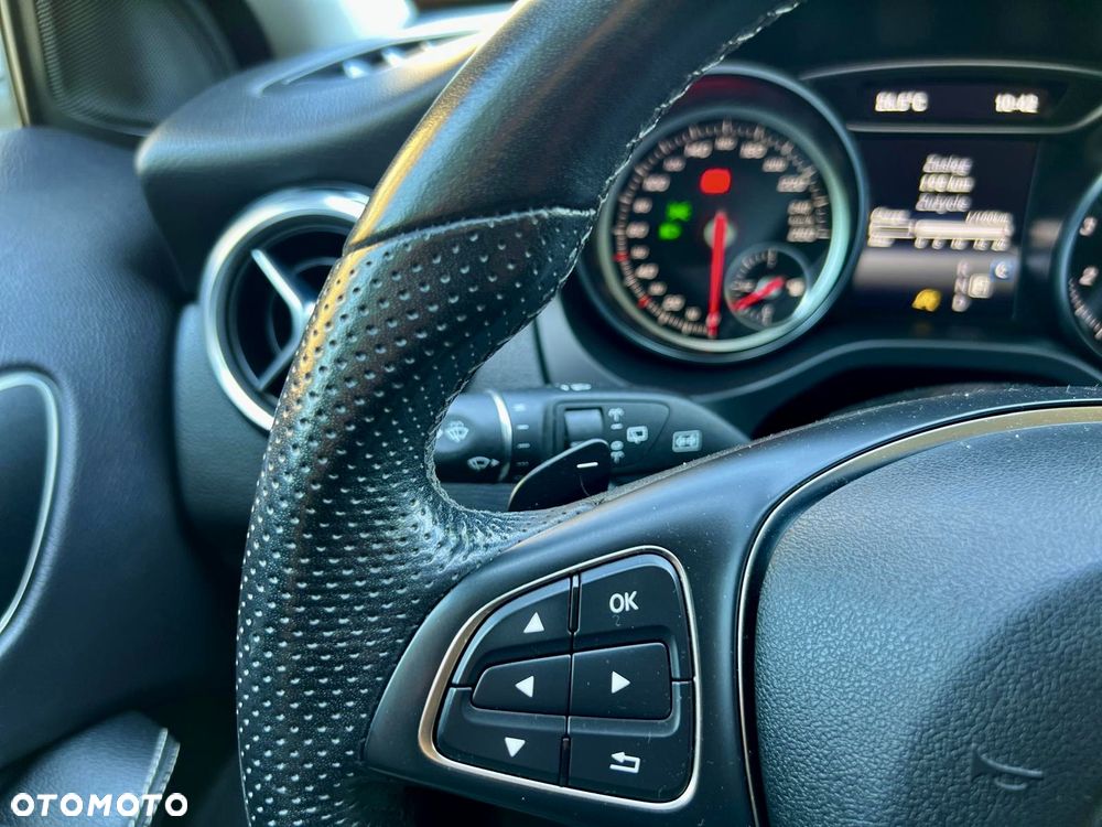 Mercedes-Benz GLA 180 7G-DCT Style - 20