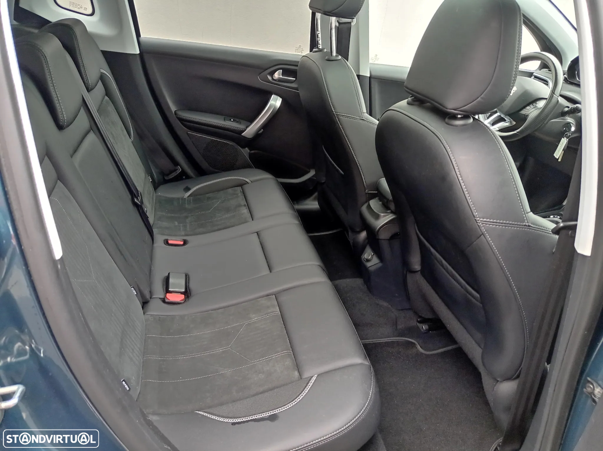 Peugeot 2008 1.2 PureTech GT Line EAT6 - 18