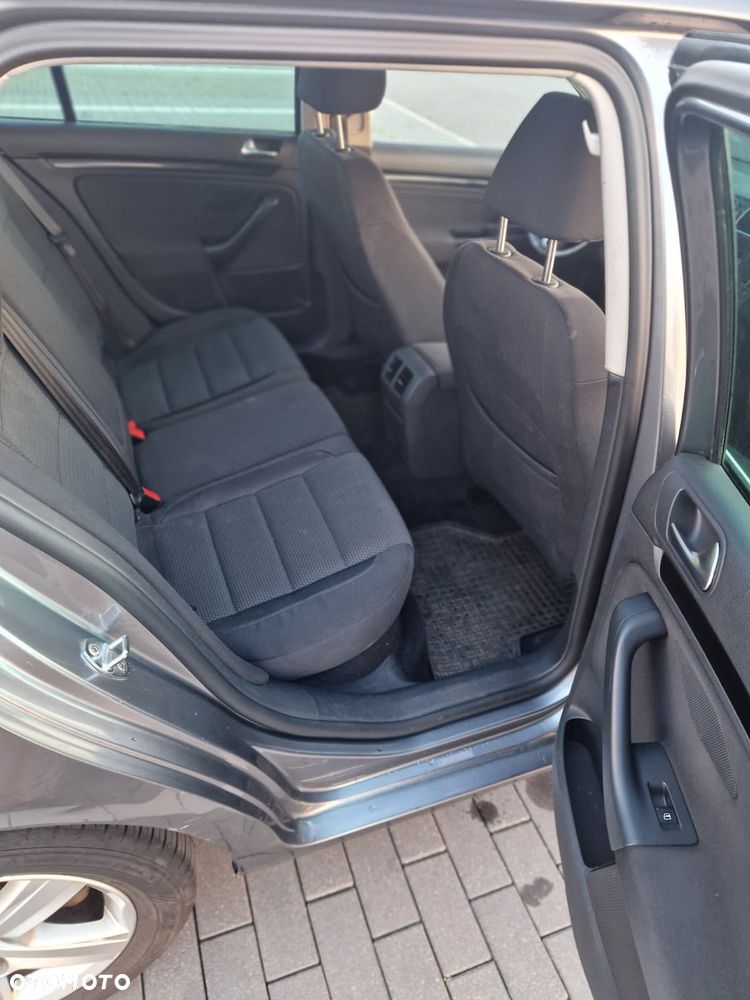 Volkswagen Golf 2.0 TDI Comfortline - 14