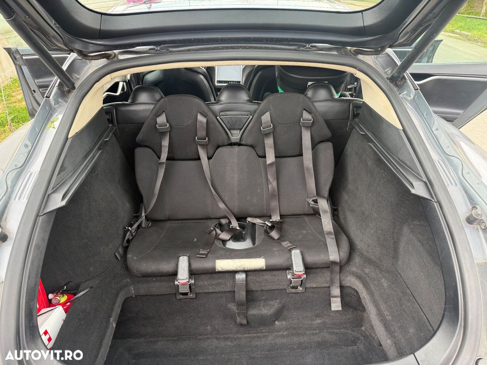 Tesla Model S Standard - 30