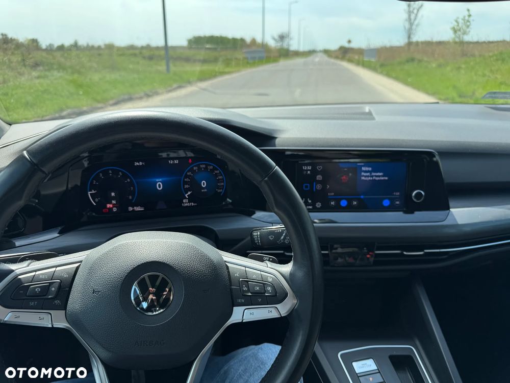 Volkswagen Golf 1.5 eTSI EVO Style DSG - 12
