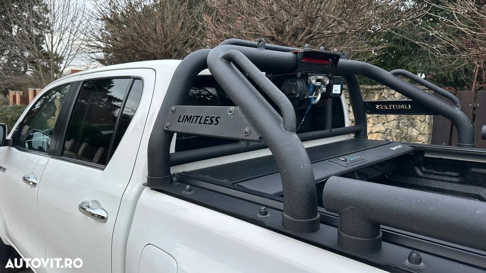 Toyota Hilux 2.8D 204CP 4x4 Double Cab AT Executive - 26