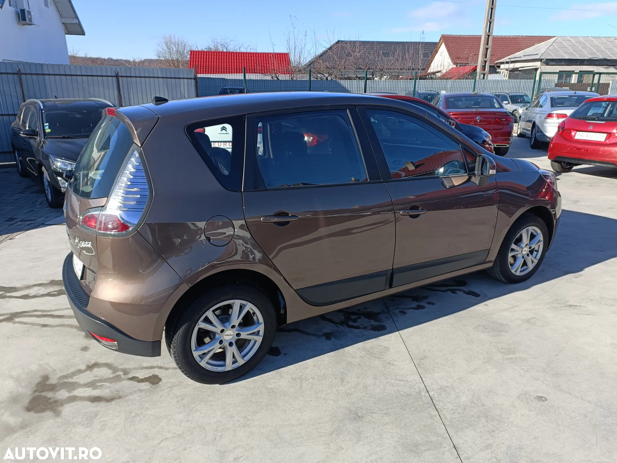 Renault Scenic dCi 110 EDC LIMITED - 9