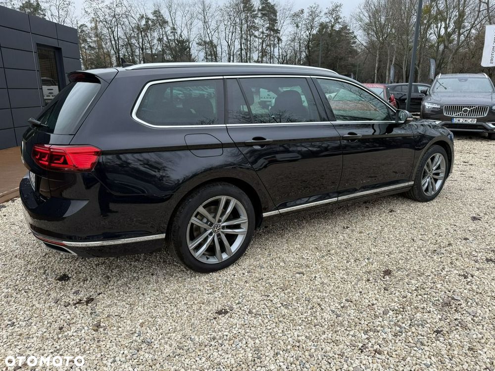 Volkswagen Passat - 25