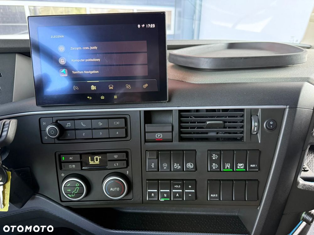 Volvo FH500 /EURO6/FULL LED/NAVI/KLIMA.POSTOJOWA/SPROWADZONY - 32