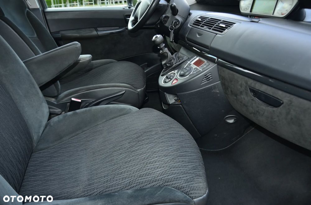 Citroën C8 HDi 165 Exclusive - 23