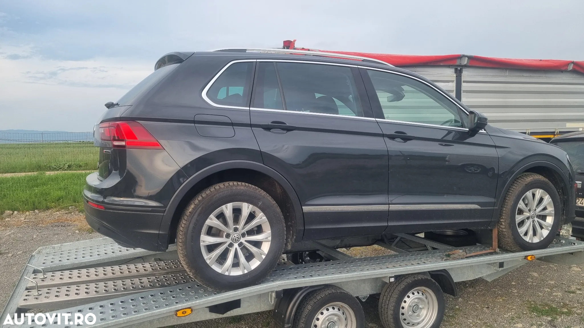 Volkswagen Tiguan 2.0 TDI SCR 4MOTION (BlueMotion Tech) Comfortline - 10