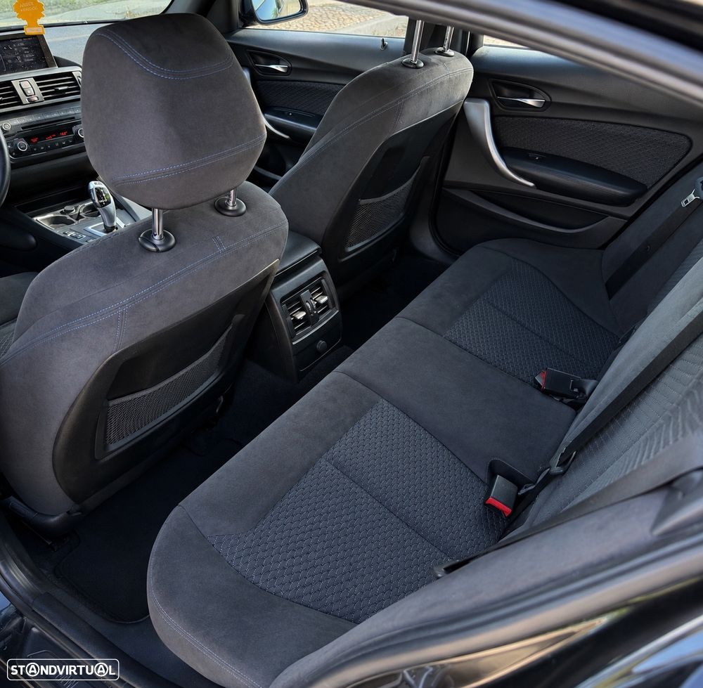 BMW 118 dA Pack M - 12
