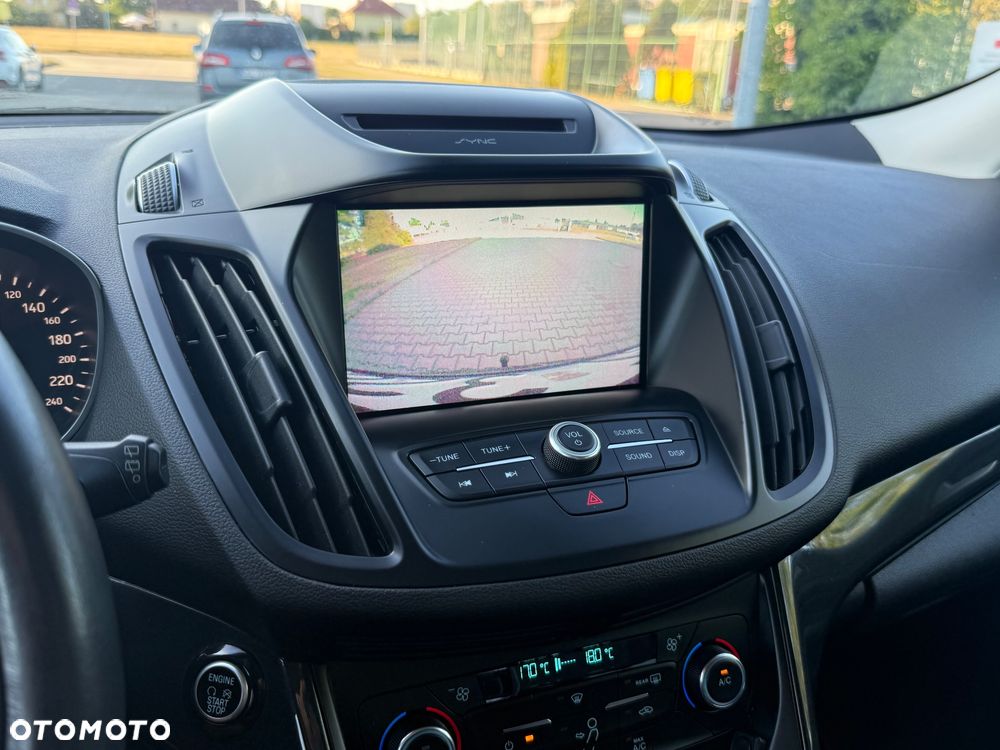 Ford Kuga 2.0 TDCi 4x4 Titanium - 17