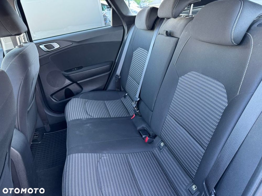 Kia Ceed 1.5 T-GDI M - 18