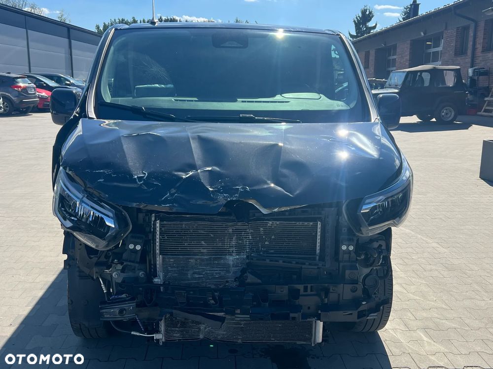 Renault Trafic Grand 2.0 dCi EDC - 9