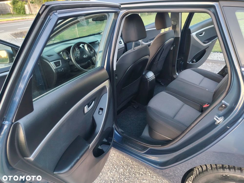Hyundai i30 1.4 Select - 11