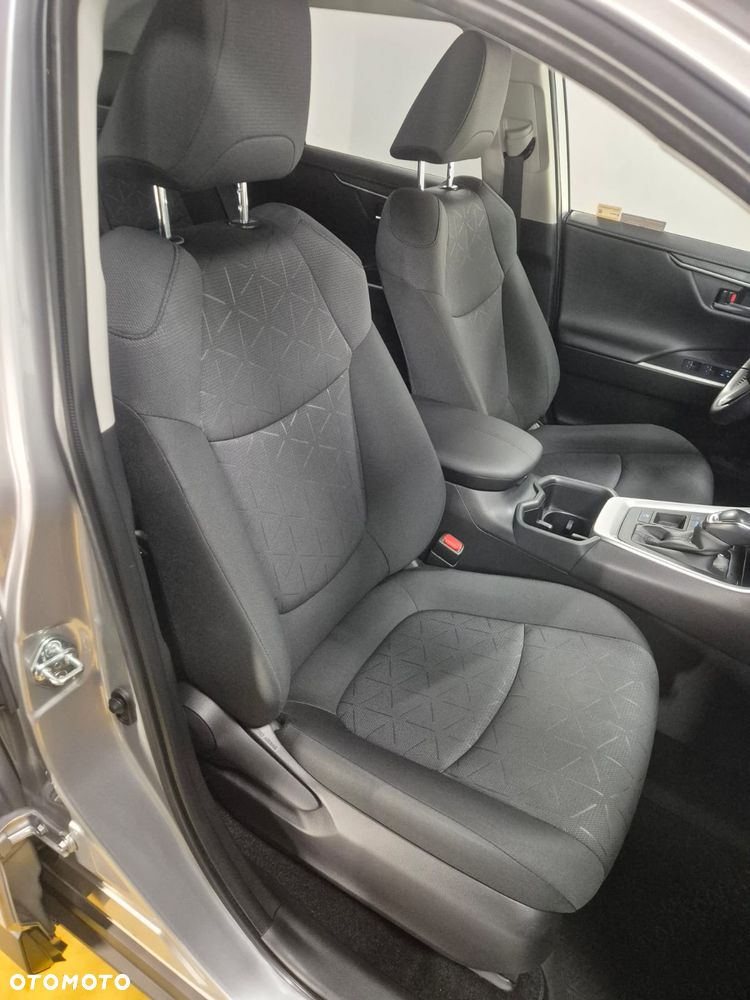 Toyota RAV4 - 19