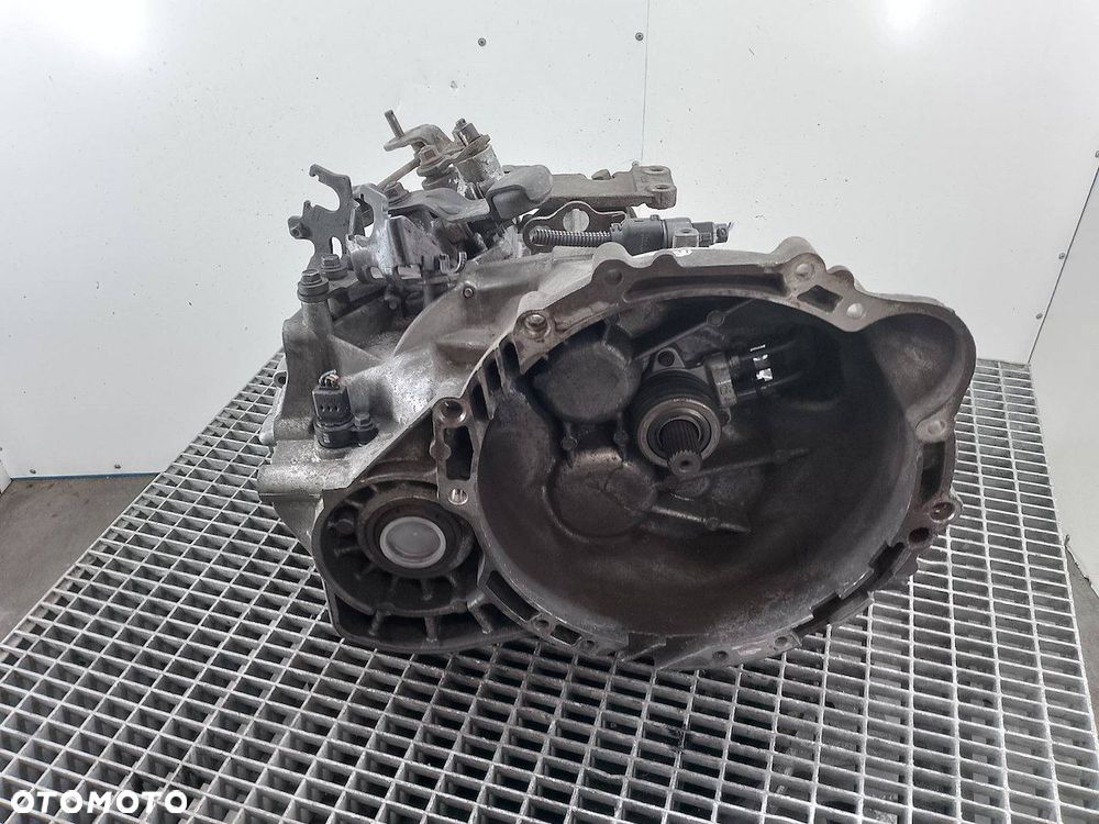 SKRZYNIA BIEGÓW MANUALNA HYUNDAI SONATA IV M5GF2  U19J 2.0 CRDI - 1