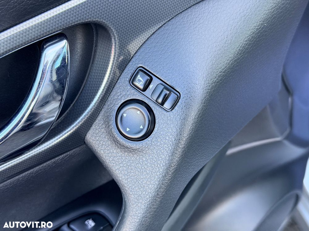 Nissan Qashqai 1.2 DIG-T Start/Stop N-Connecta - 15