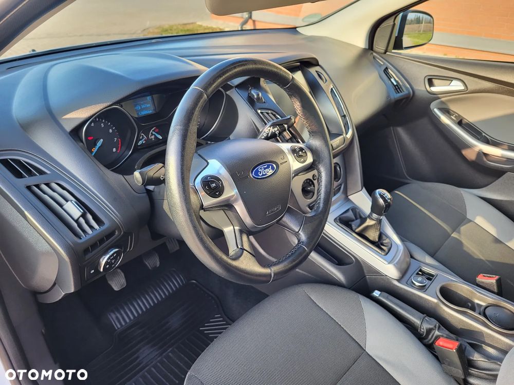 Ford Focus 1.0 EcoBoost Ambiente - 7