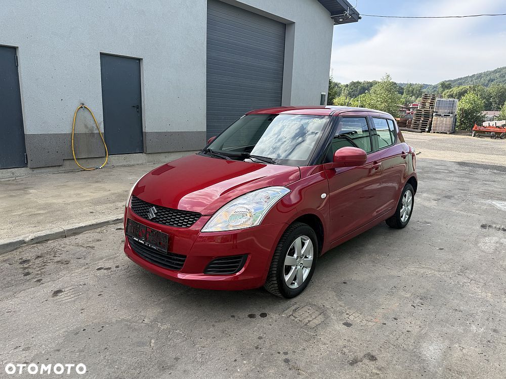 Suzuki Swift - 1