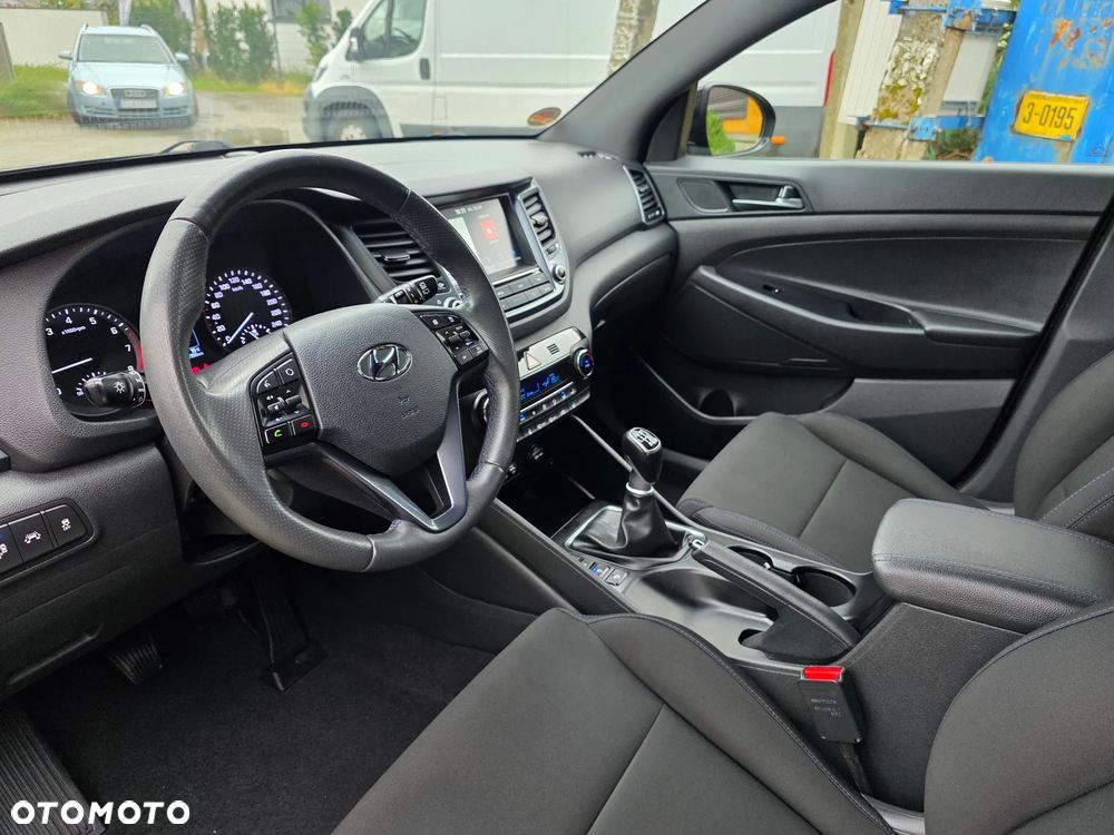 Hyundai Tucson blue 1.6 GDi 2WD Passion - 19