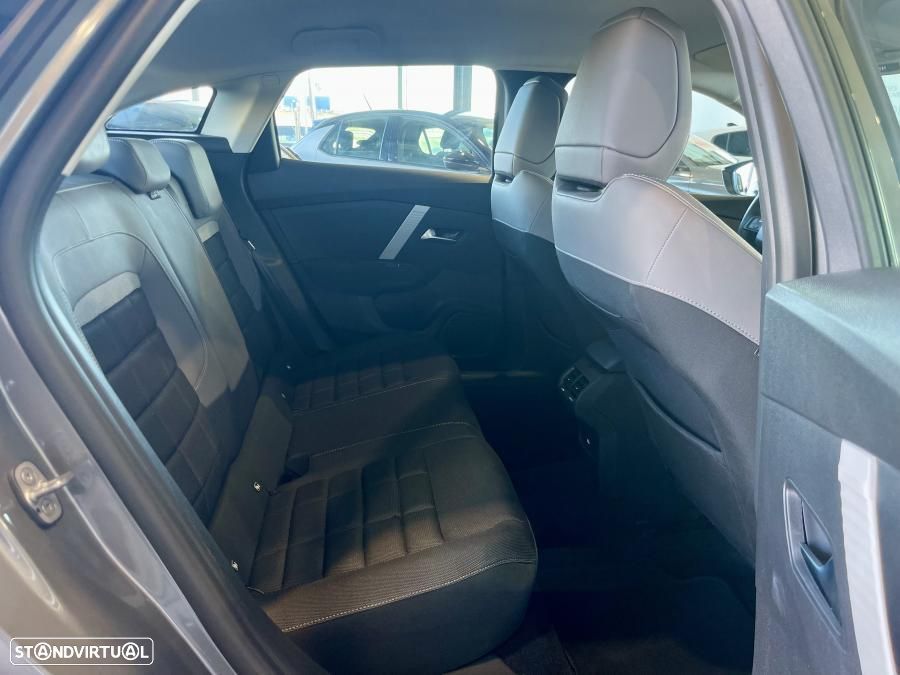 Citroën C4 1.2 Hybrid Plus e-DSC6 - 29