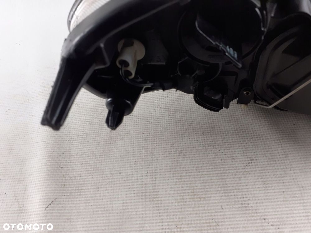 Lampa Volvo lewa XC60 I Bi- xenon skrętny 08-2013r - 8