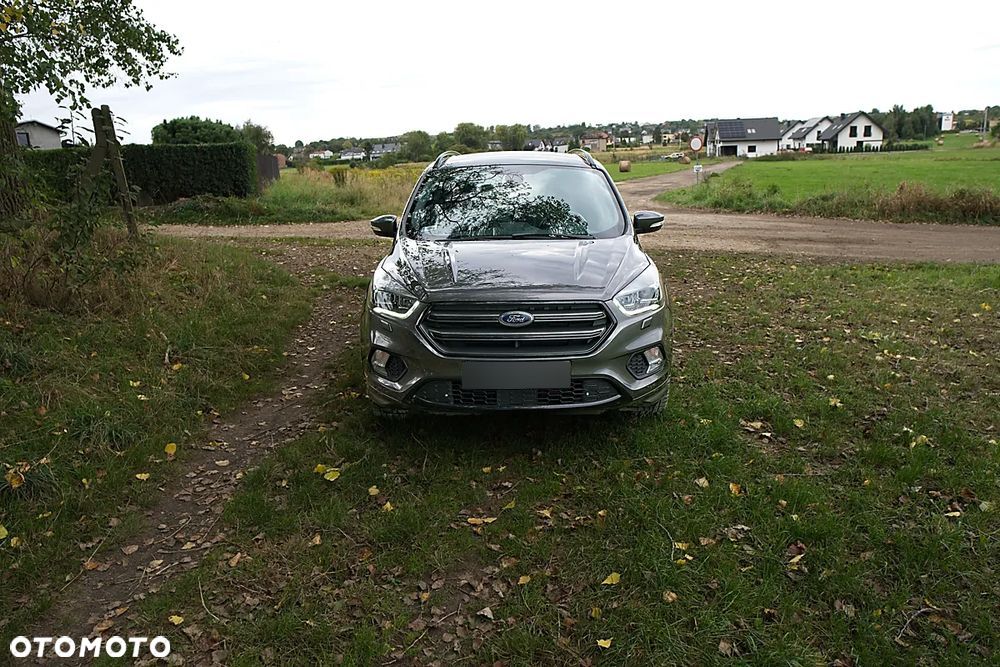 Ford Kuga 2.0 TDCi AWD ST-Line - 3