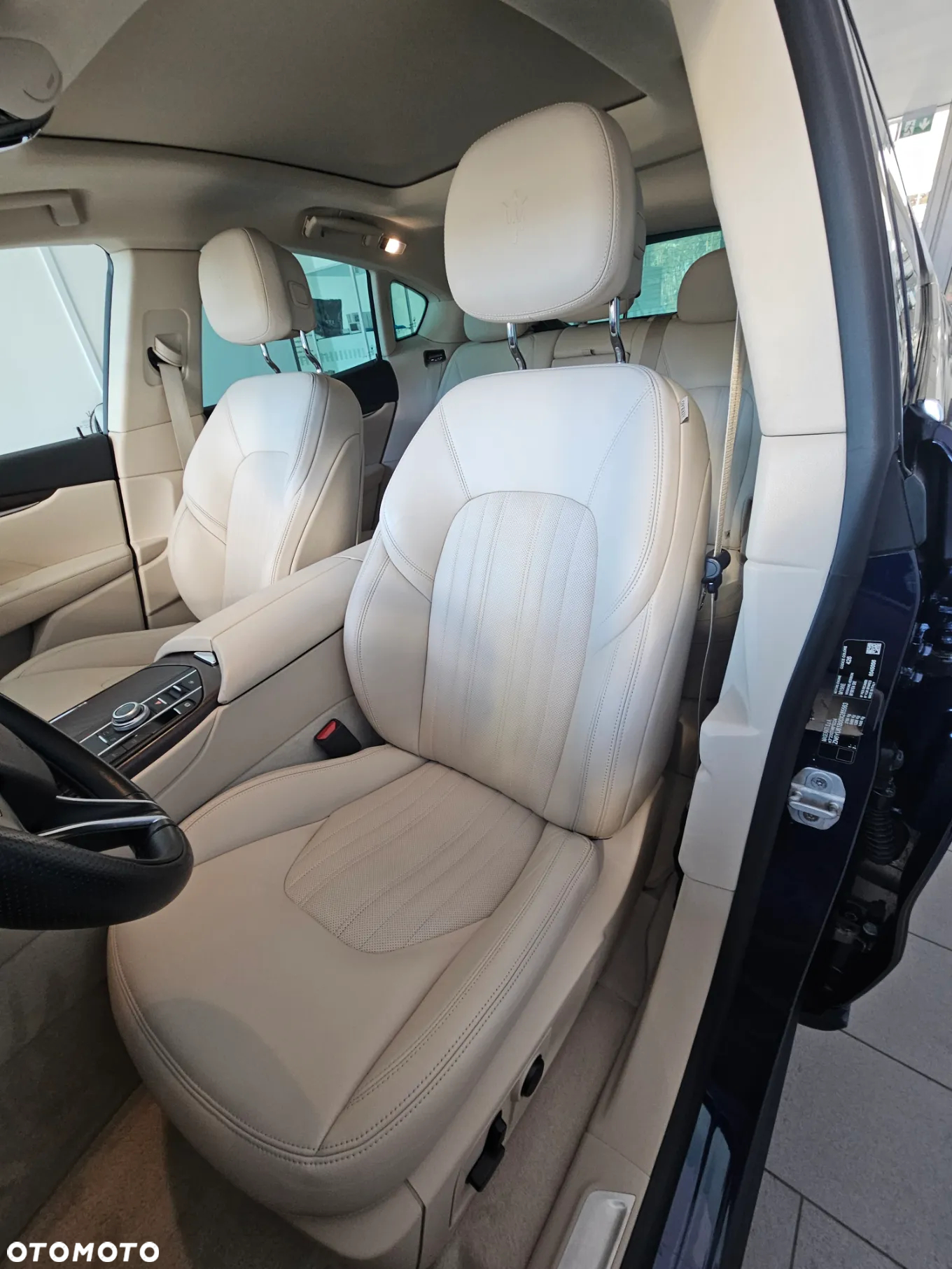 Maserati Levante S Granlusso - 12