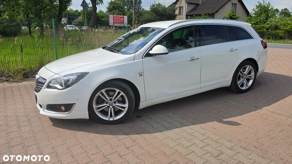 Opel Insignia - 30