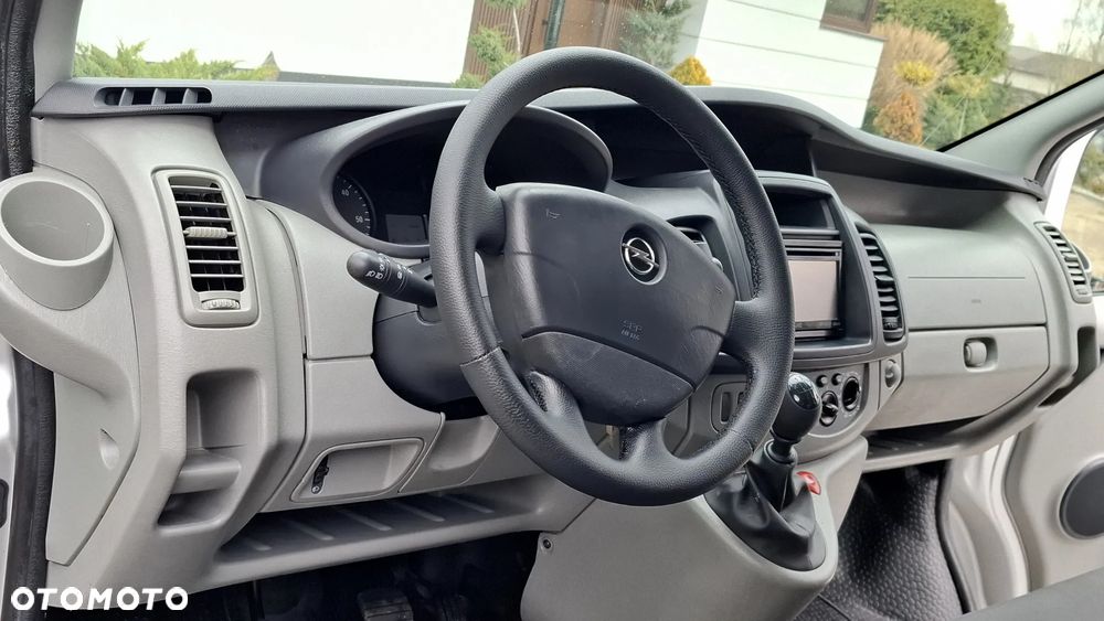 Opel VIVARO - 12