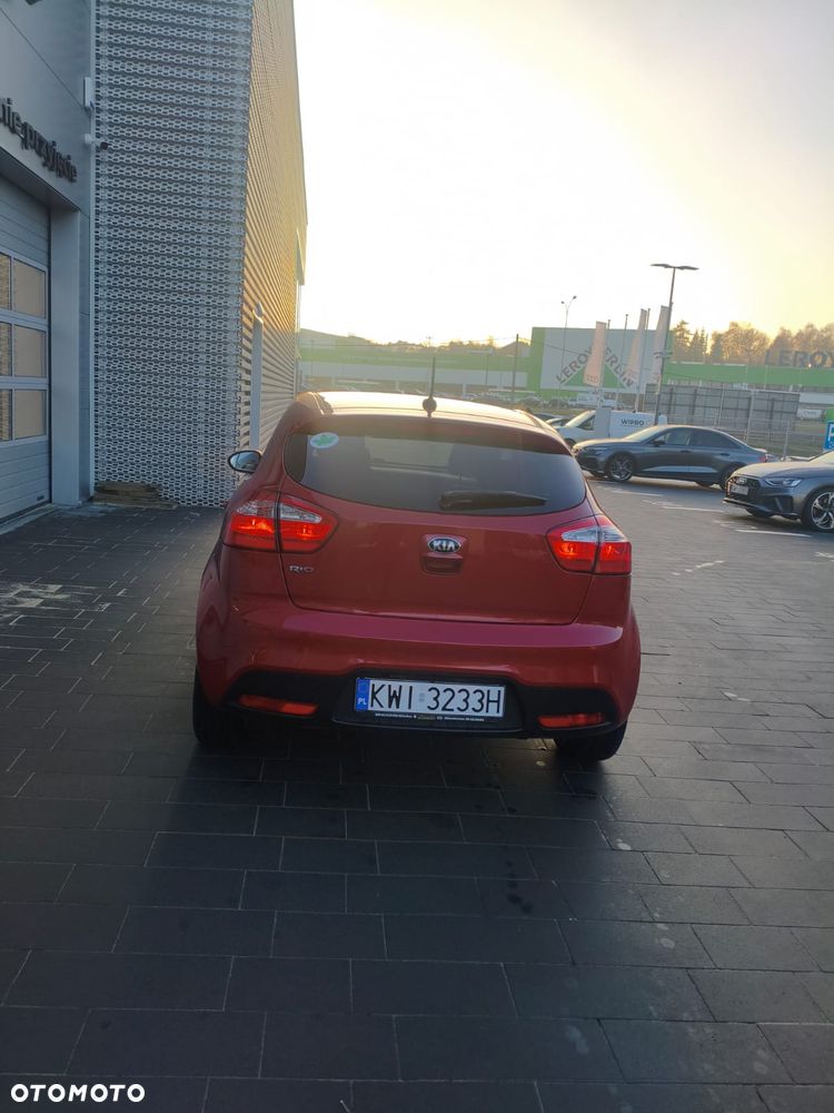 Kia Rio 1.4 Automatik Fifa World Cup Edition - 4